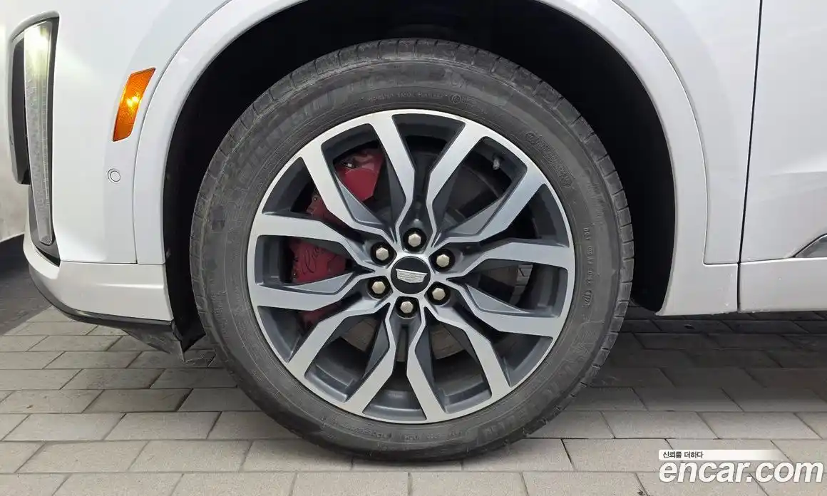 Cadillac XT6 2024 3.6 гидро, фото 5