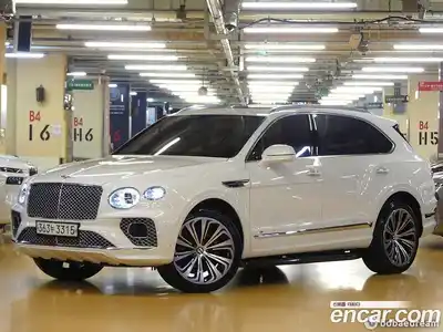 Bentley Bentayga 2022 4.0 гидро, миниатюра 2