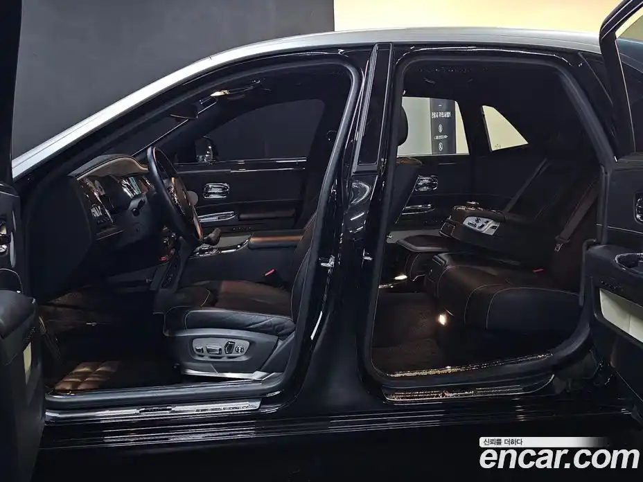 Rolls-Royce Ghost 2017 6.6 гидро, фото 16
