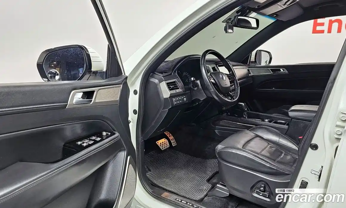 SsangYong Rexton 2017 2.2 автомат (гидро), фото 11