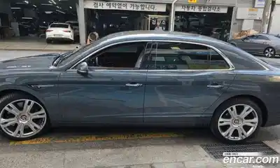 Bentley Flying Spur 2018 4.0 гидро, миниатюра 2