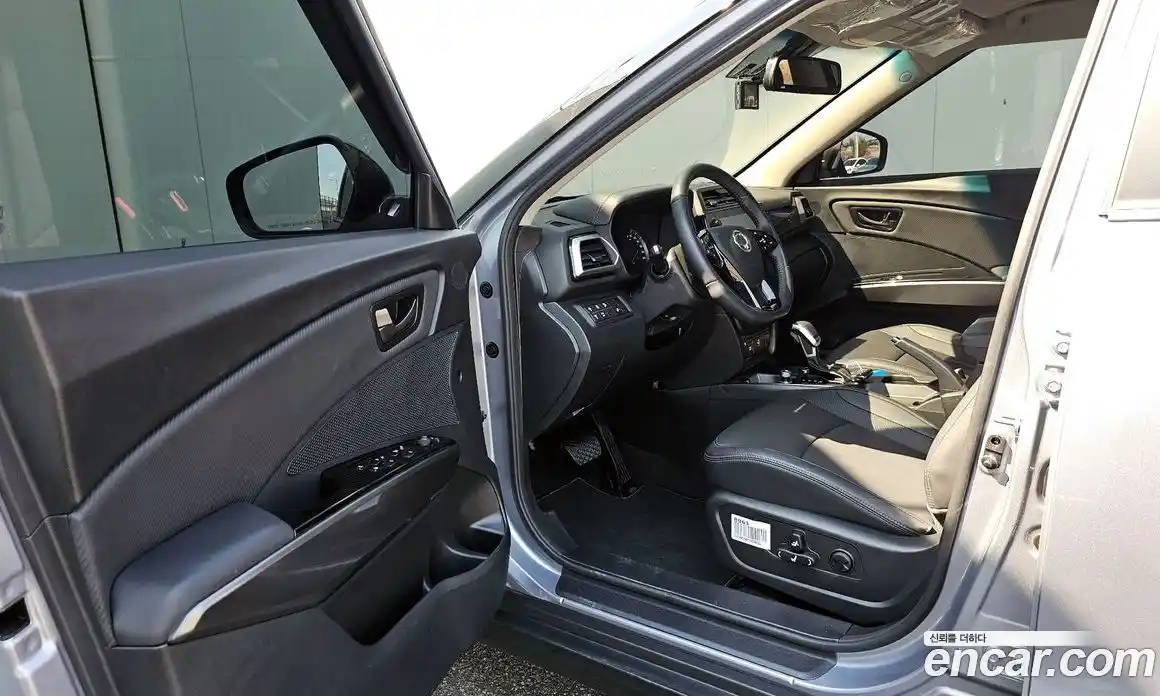 SsangYong TIBOLI 2025 1.6 автомат (гидро), фото 11