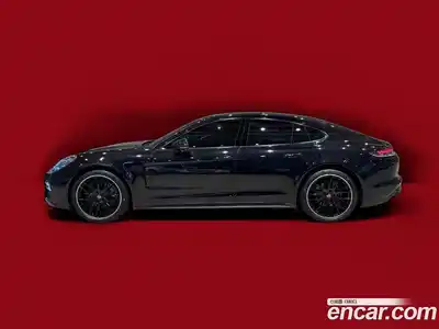 Porsche Panamera, 2021, 60 300 км