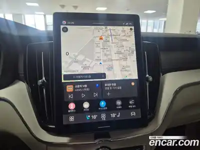 Volvo XC60 2025 2.0 автомат (гидро), миниатюра 8