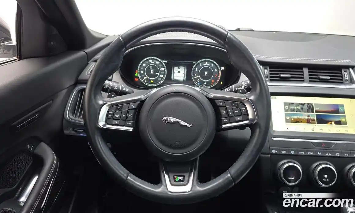 Jaguar E-Pace 2018 2.0 гидро, фото 13