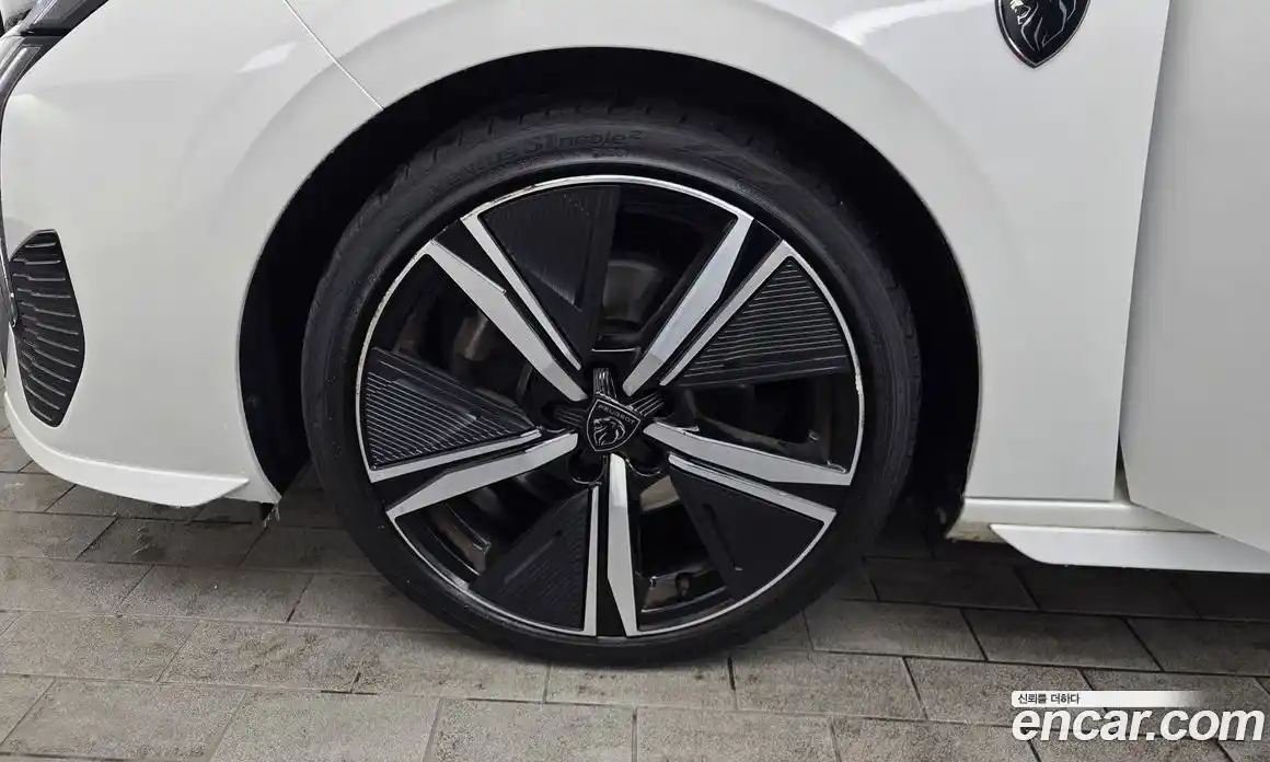 Peugeot 308 2022 1.5 автомат (гидро), фото 5