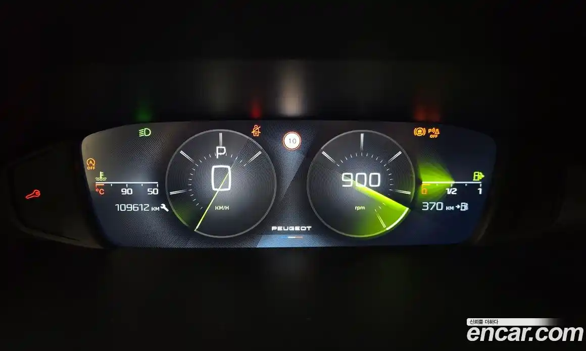 Peugeot 308 2022 1.5 автомат (гидро), фото 8