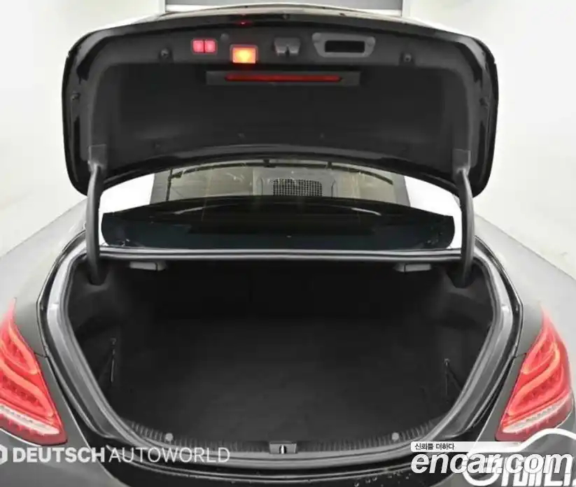 Mercedes-Benz C-Class 2017 4.0 гидро, фото 20 Mercedes-Benz C-Class 2017 4.0 гидро, фото 20