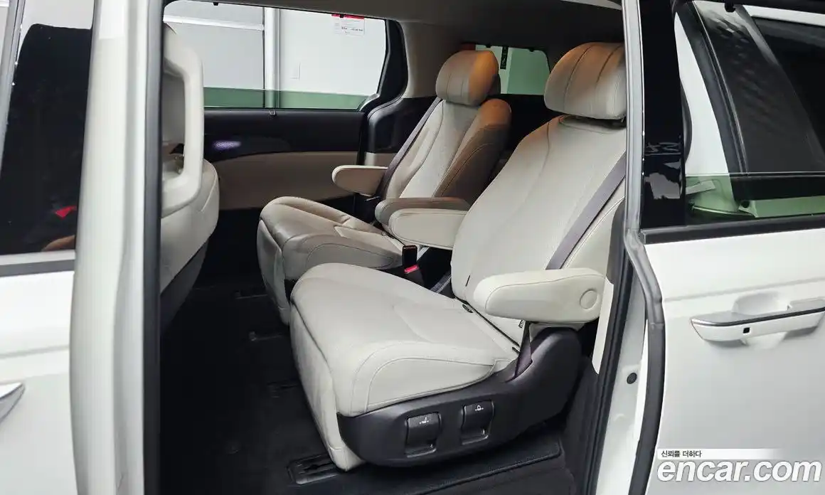 Kia Carnival 2022 3.5 автомат (гидро), фото 11
