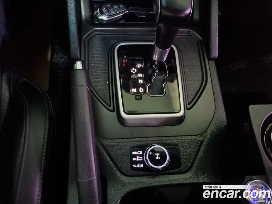 SsangYong Rexton 2018 2.2 автомат (гидро), фото 9