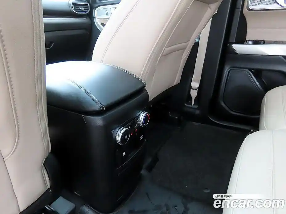 Ford Explorer 2022 3.3 автомат (гидро), фото 15