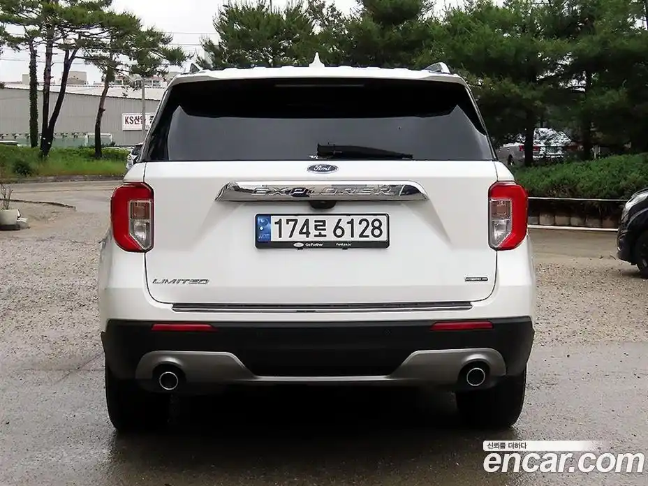 Ford Explorer 2022 3.3 автомат (гидро), фото 4