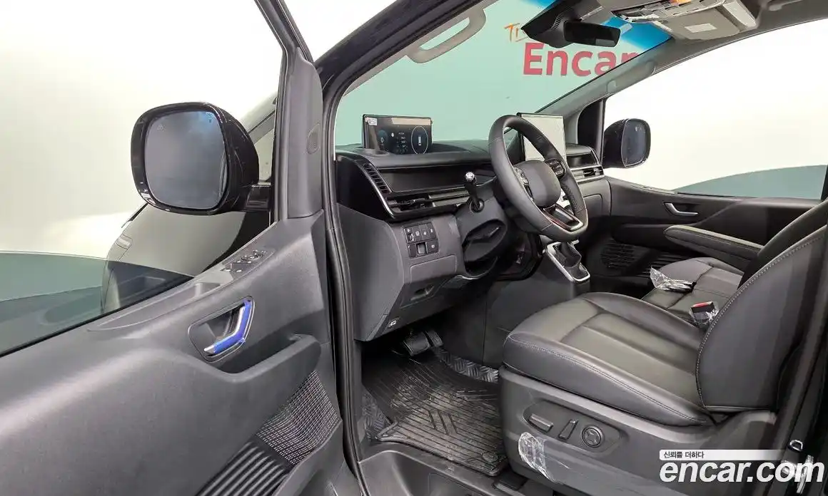 Hyundai Staria 2026 1.6 автомат (гидро), фото 13