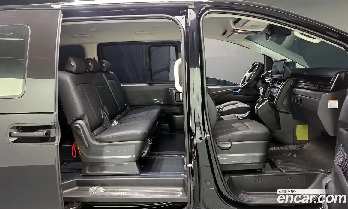 Hyundai Staria 2026 1.6 автомат (гидро), фото 16