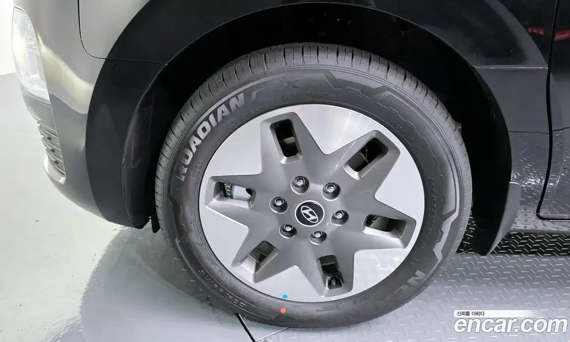 Hyundai Staria 2026 1.6 автомат (гидро), фото 5