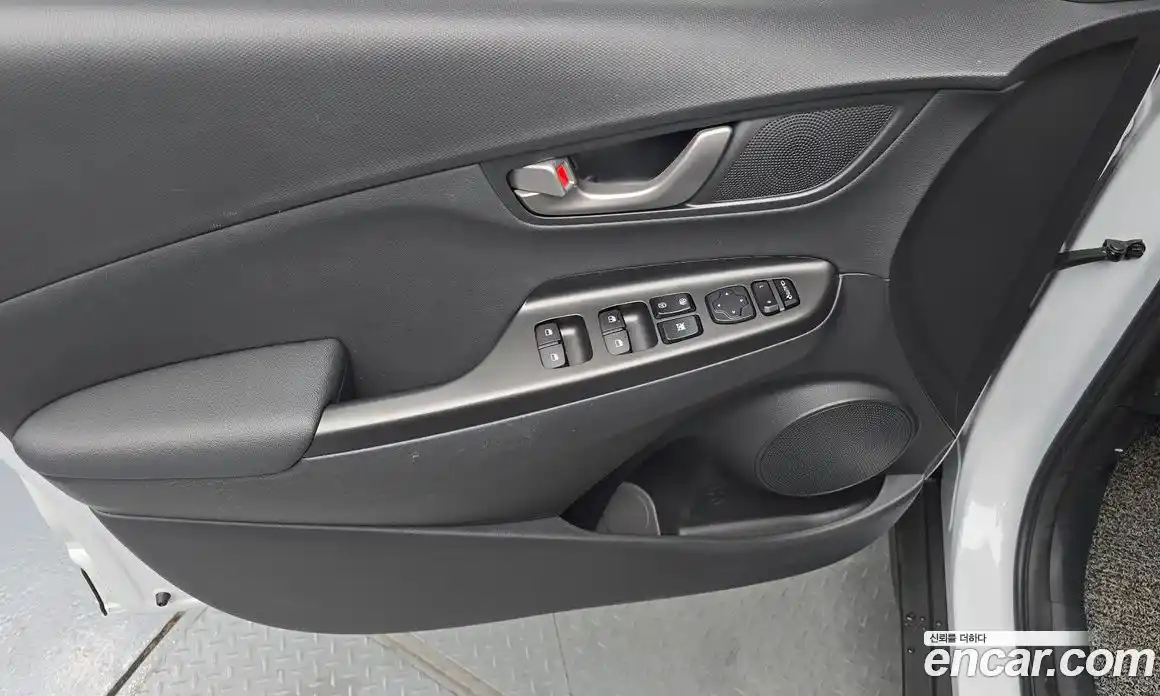 Hyundai Kona 2020 1.6 автомат (гидро), фото 14
