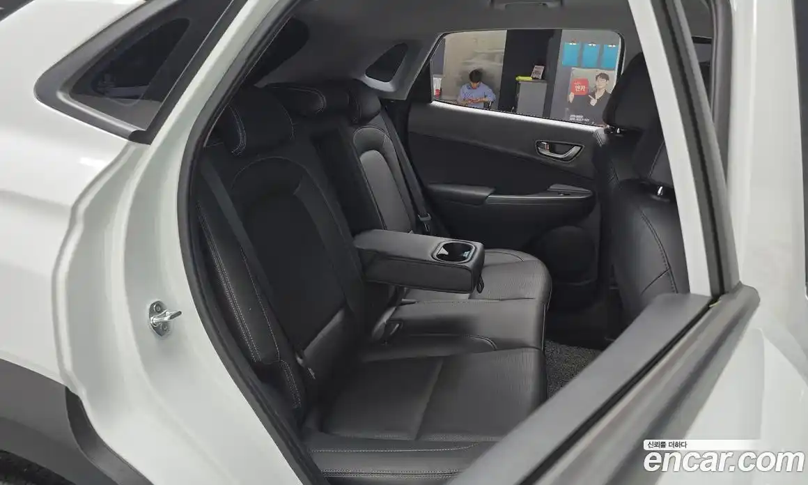 Hyundai Kona 2020 1.6 автомат (гидро), фото 17