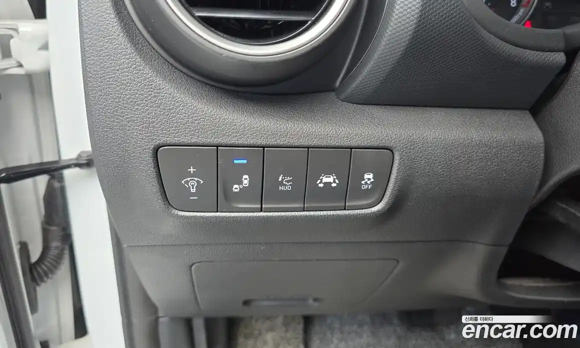 Hyundai Kona 2020 1.6 автомат (гидро), фото 27