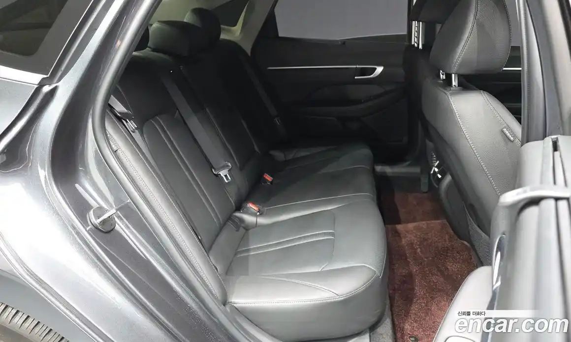 Hyundai Sonata 2024 1.6 автомат (гидро), фото 18