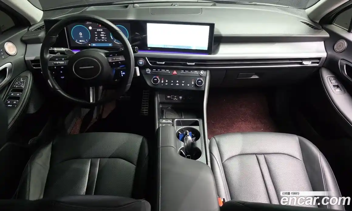 Hyundai Sonata 2024 1.6 автомат (гидро), фото 10