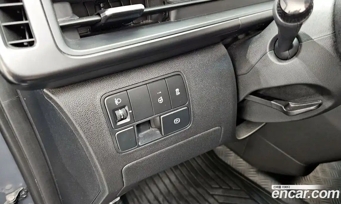 Hyundai Staria 2024 3.5 автомат (гидро), фото 16