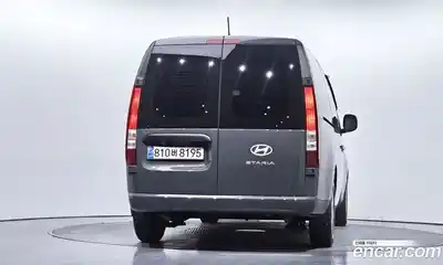 Hyundai Staria 2024 3.5 автомат (гидро), миниатюра 4