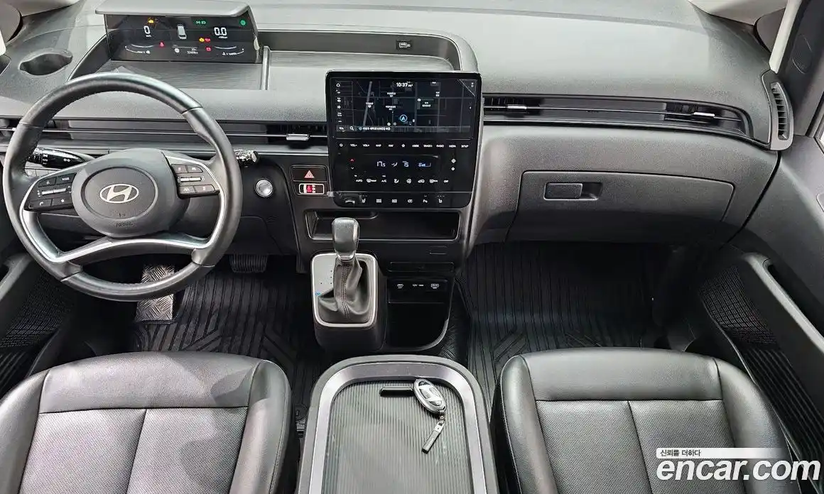 Hyundai Staria 2024 3.5 автомат (гидро), фото 7