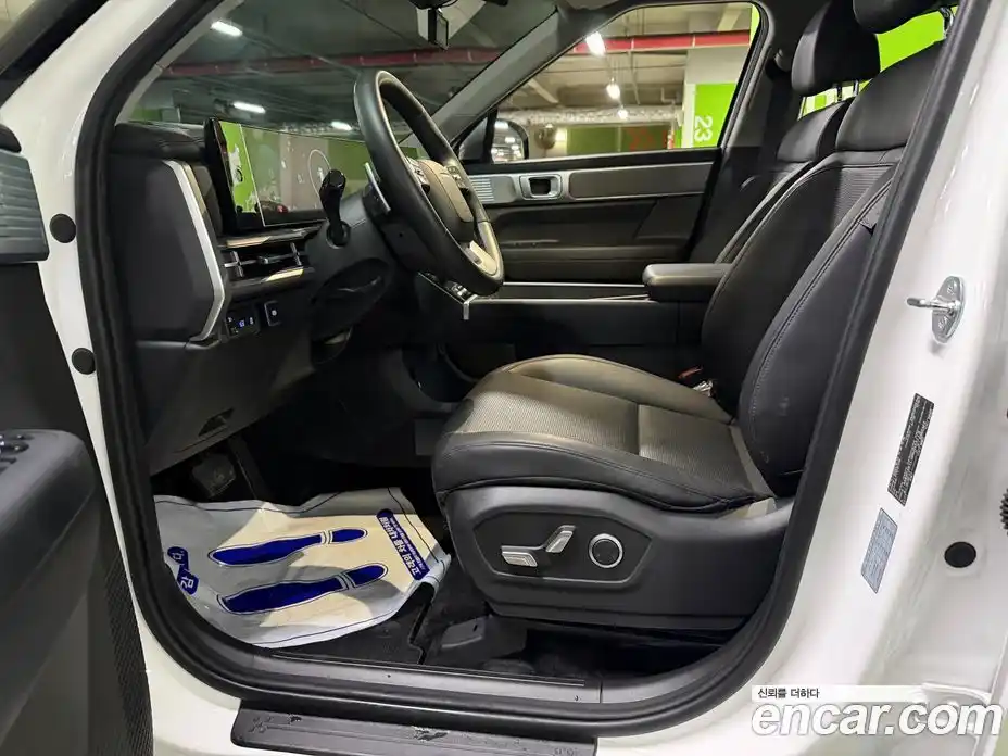 Hyundai Santa Fe 2023 2.5 автомат (гидро), фото 13