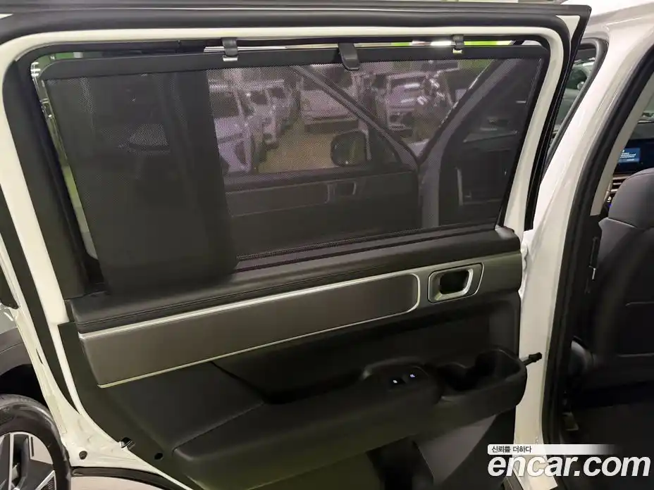 Hyundai Santa Fe 2023 2.5 автомат (гидро), фото 17