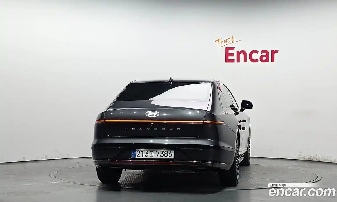 Hyundai Grandeur 2023 1.6 автомат (гидро), фото 4
