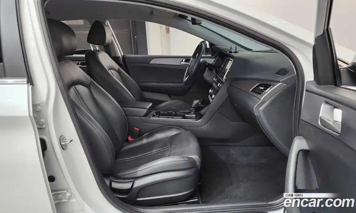 Hyundai Sonata 2018 2.0 автомат (гидро), фото 16
