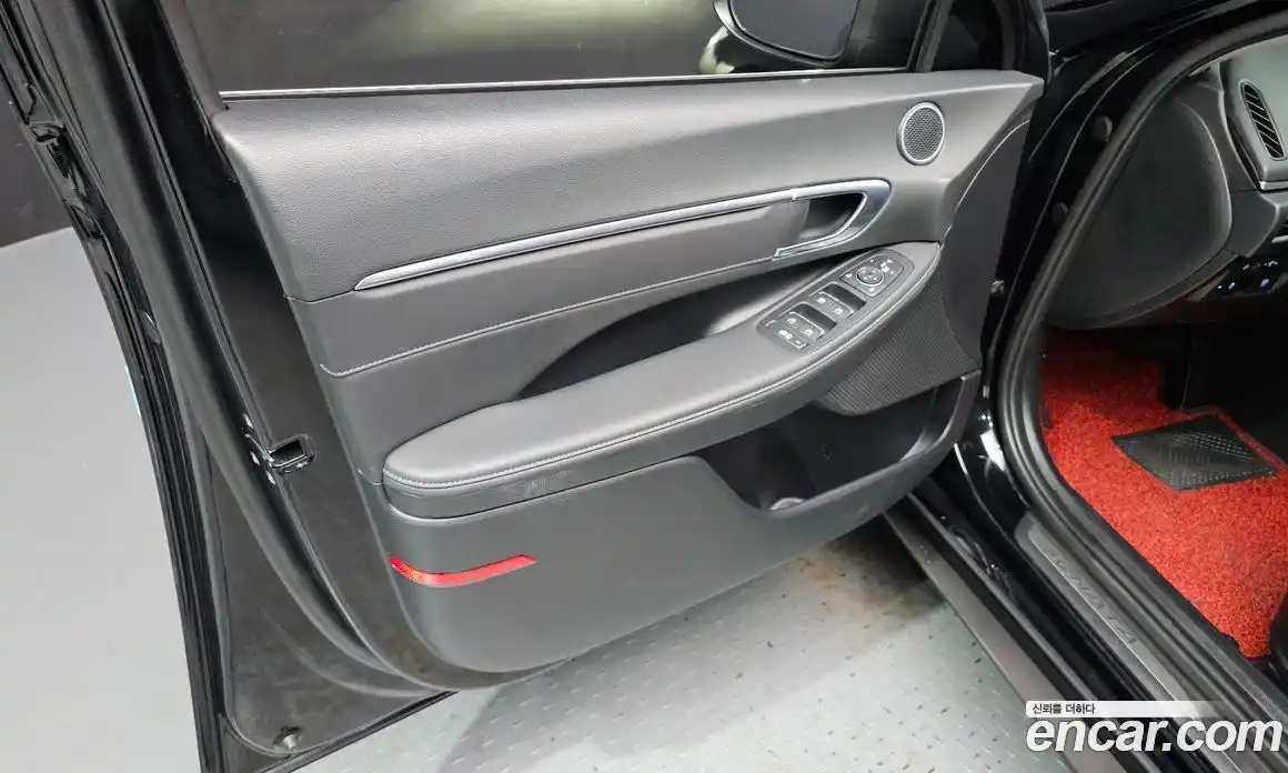 Hyundai Sonata 2022 2.0 автомат (гидро), фото 14