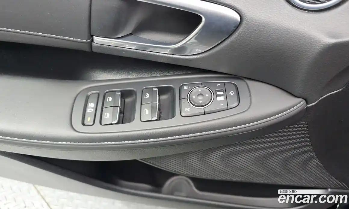 Hyundai Sonata 2022 2.0 автомат (гидро), фото 28
