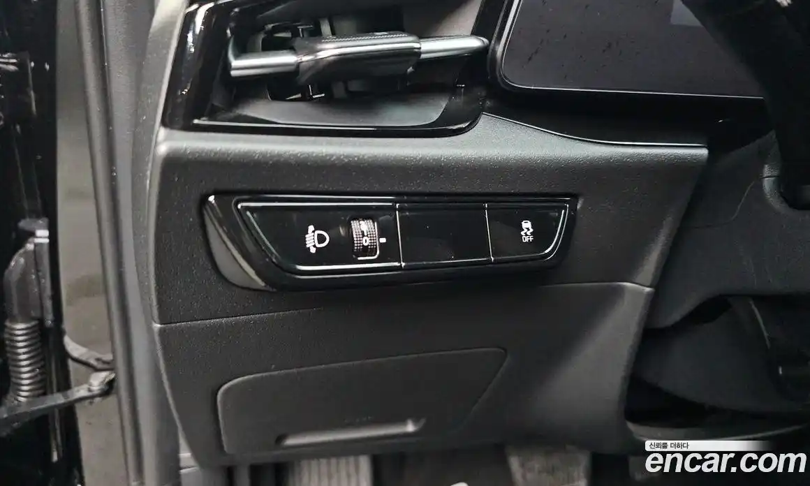 Kia Niro 2023 0.2 автомат (гидро), фото 20