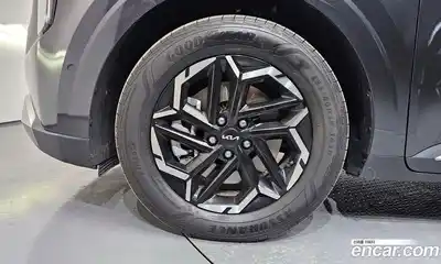 Kia Carnival 2024 2.2 автомат (гидро), миниатюра 5