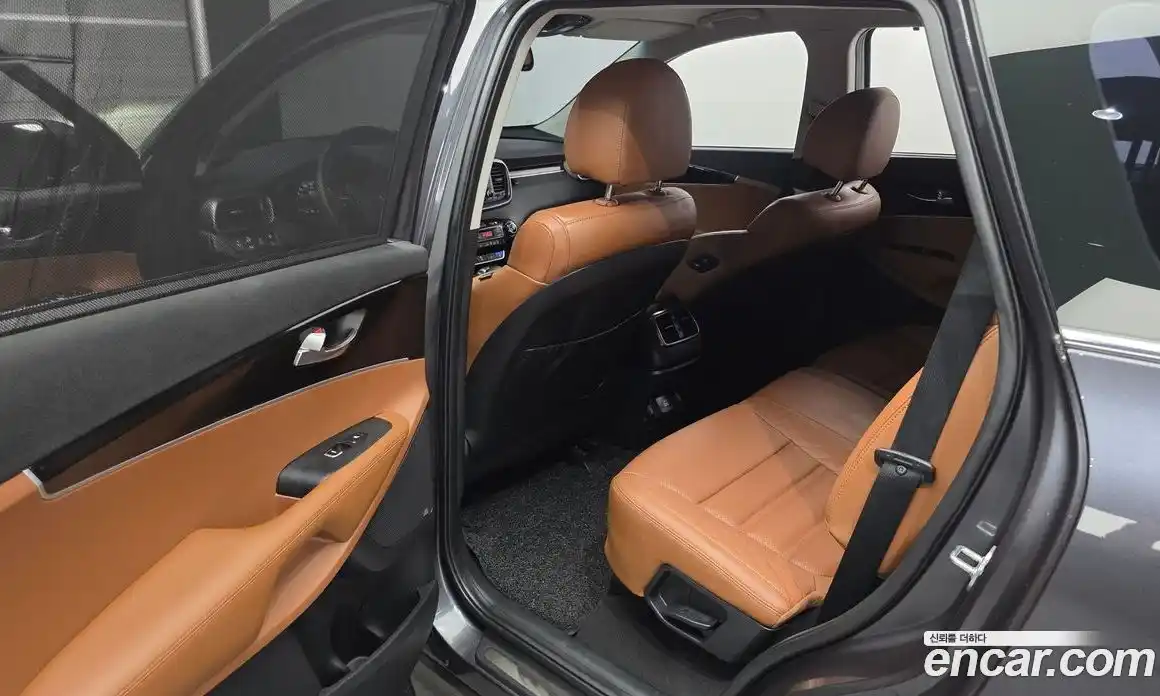 Kia Sorento 2019 2.0 автомат (гидро), фото 17