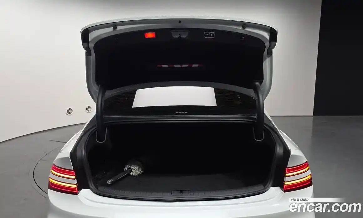 Genesis G80 2024 2.5 автомат (гидро), фото 26