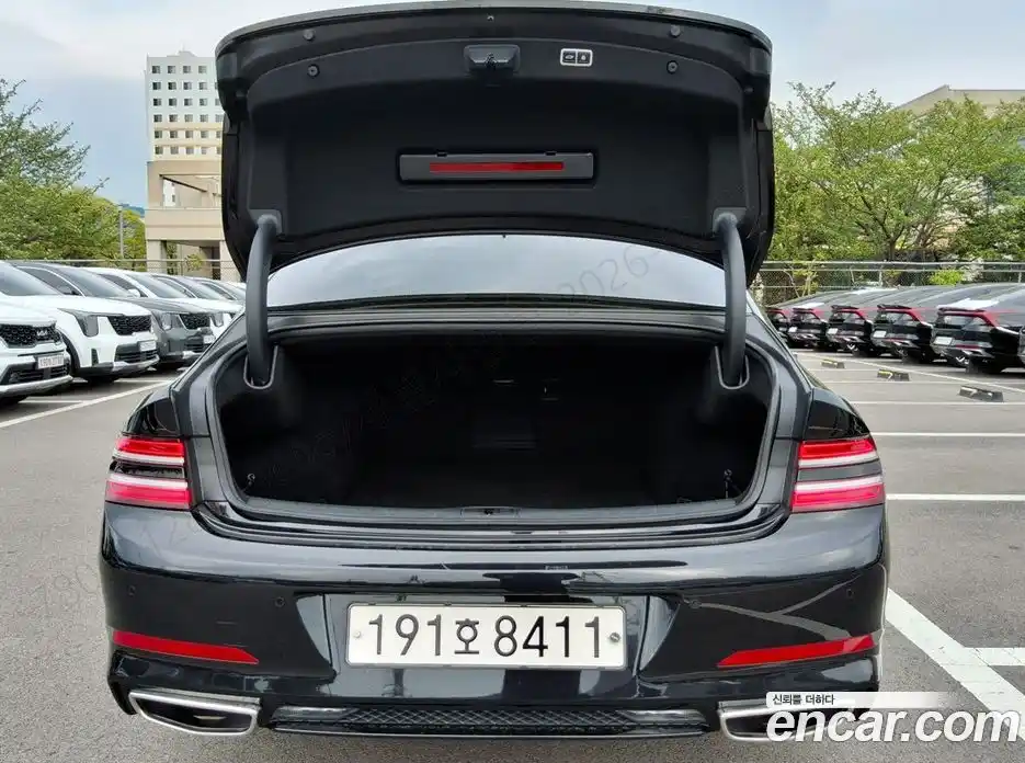 Genesis G80 2023 2.5 автомат (гидро), фото 6