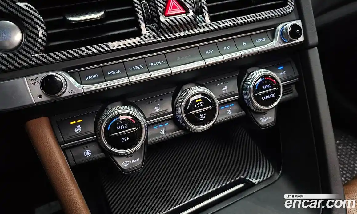 Genesis G70 2019 2.0 автомат (гидро), фото 17