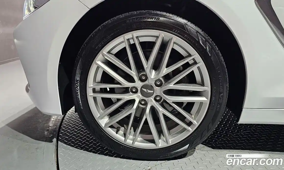 Genesis G70 2019 2.0 автомат (гидро), фото 5
