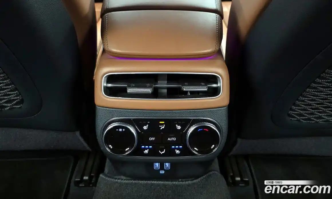 Genesis GV70 2021 3.5 автомат (гидро), фото 25