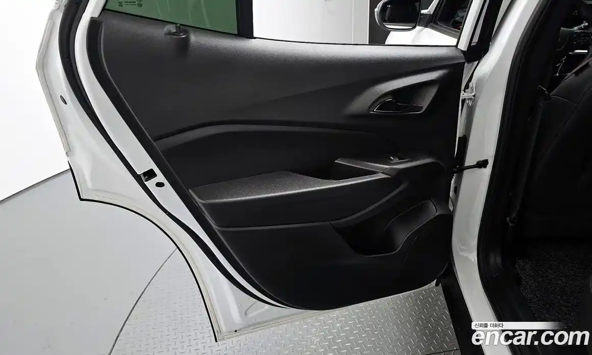 Chevrolet Trax 2024 1.2 автомат (гидро), фото 15
