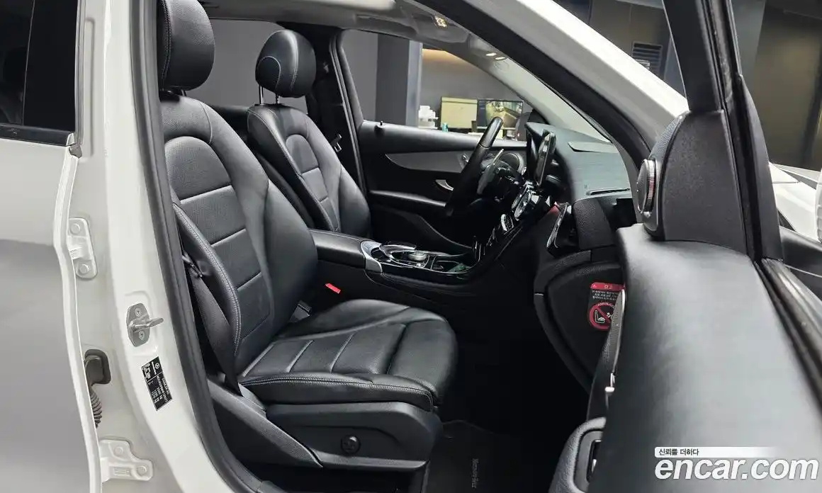 Mercedes-Benz GLC-Class 2016 2.1 гидро, фото 11 Mercedes-Benz GLC-Class 2016 2.1 гидро, фото 11