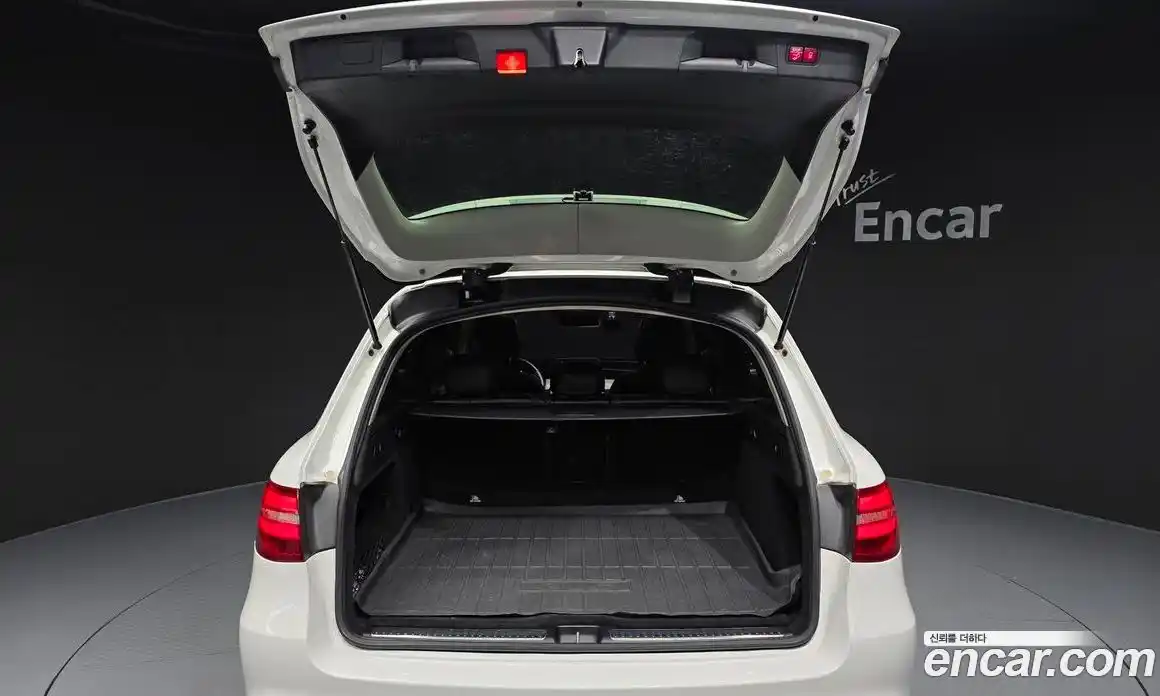 Mercedes-Benz GLC-Class 2016 2.1 гидро, фото 20 Mercedes-Benz GLC-Class 2016 2.1 гидро, фото 20