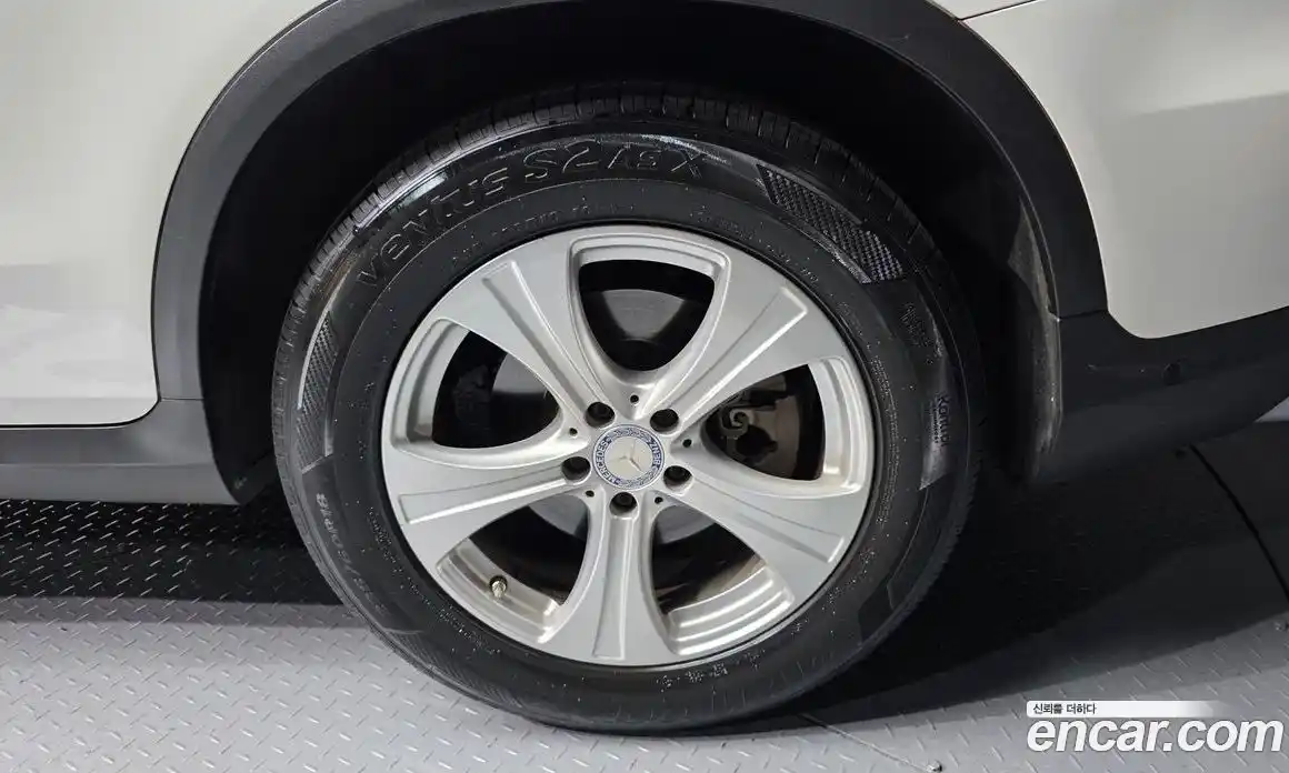 Mercedes-Benz GLC-Class 2016 2.1 гидро, фото 5 Mercedes-Benz GLC-Class 2016 2.1 гидро, фото 5