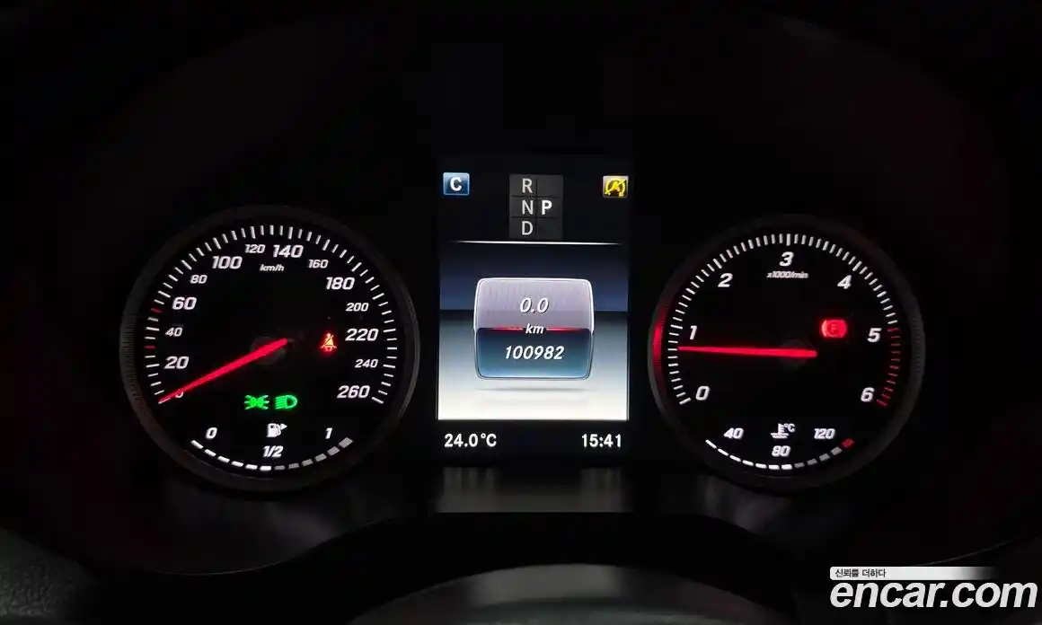 Mercedes-Benz GLC-Class 2016 2.1 гидро, фото 8 Mercedes-Benz GLC-Class 2016 2.1 гидро, фото 8