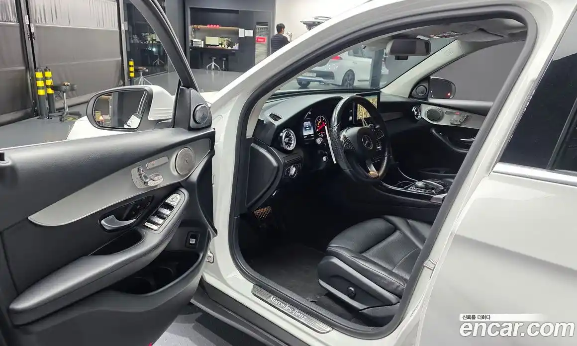Mercedes-Benz GLC-Class 2016 2.1 гидро, фото 10 Mercedes-Benz GLC-Class 2016 2.1 гидро, фото 10