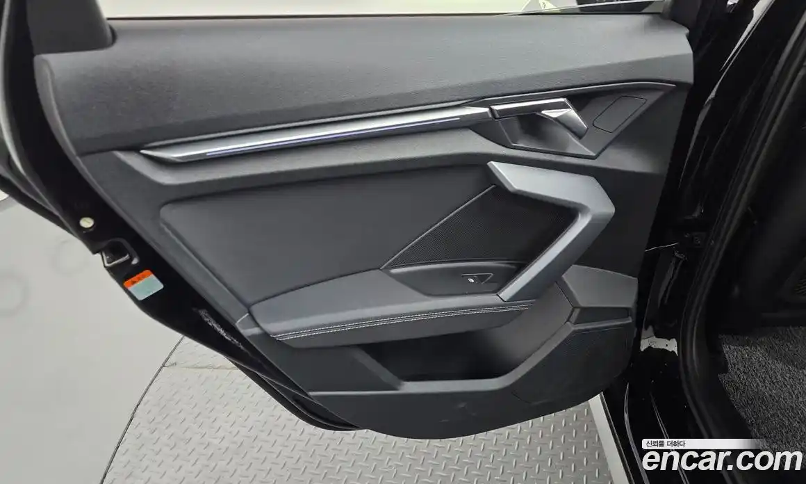 Audi A3 2025 2.0 автомат (гидро), фото 15