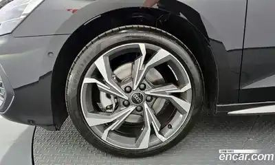 Audi A3 2025 2.0 автомат (гидро), миниатюра 5