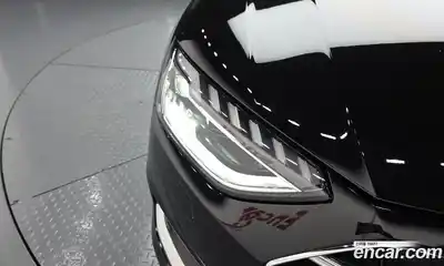 Audi A4 2023 2.0 автомат (гидро), миниатюра 8